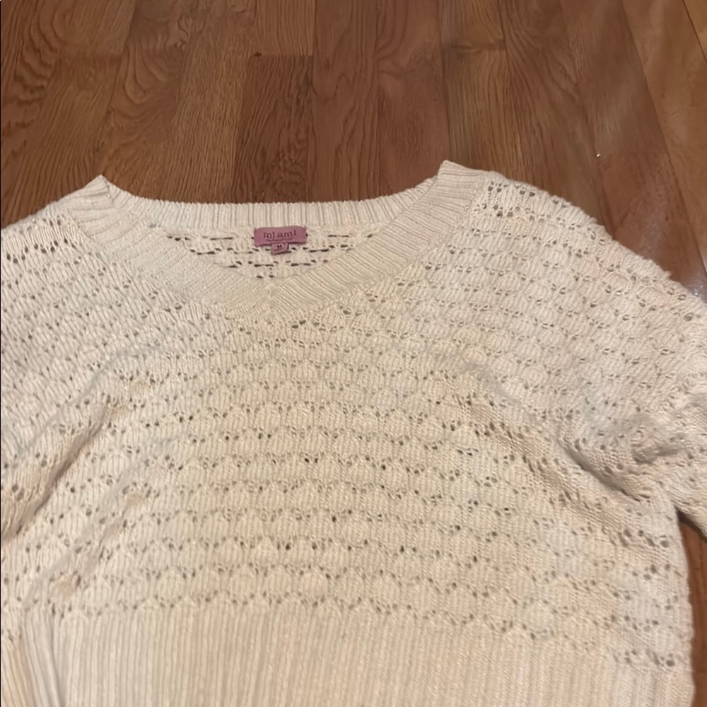 Relativity Cream V-Neck Sweater